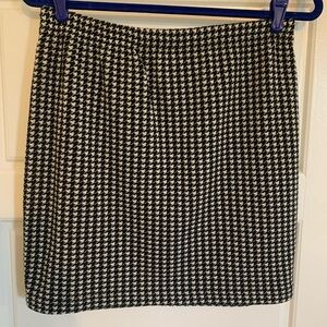 Stylish Houndstooth Mini Skirt